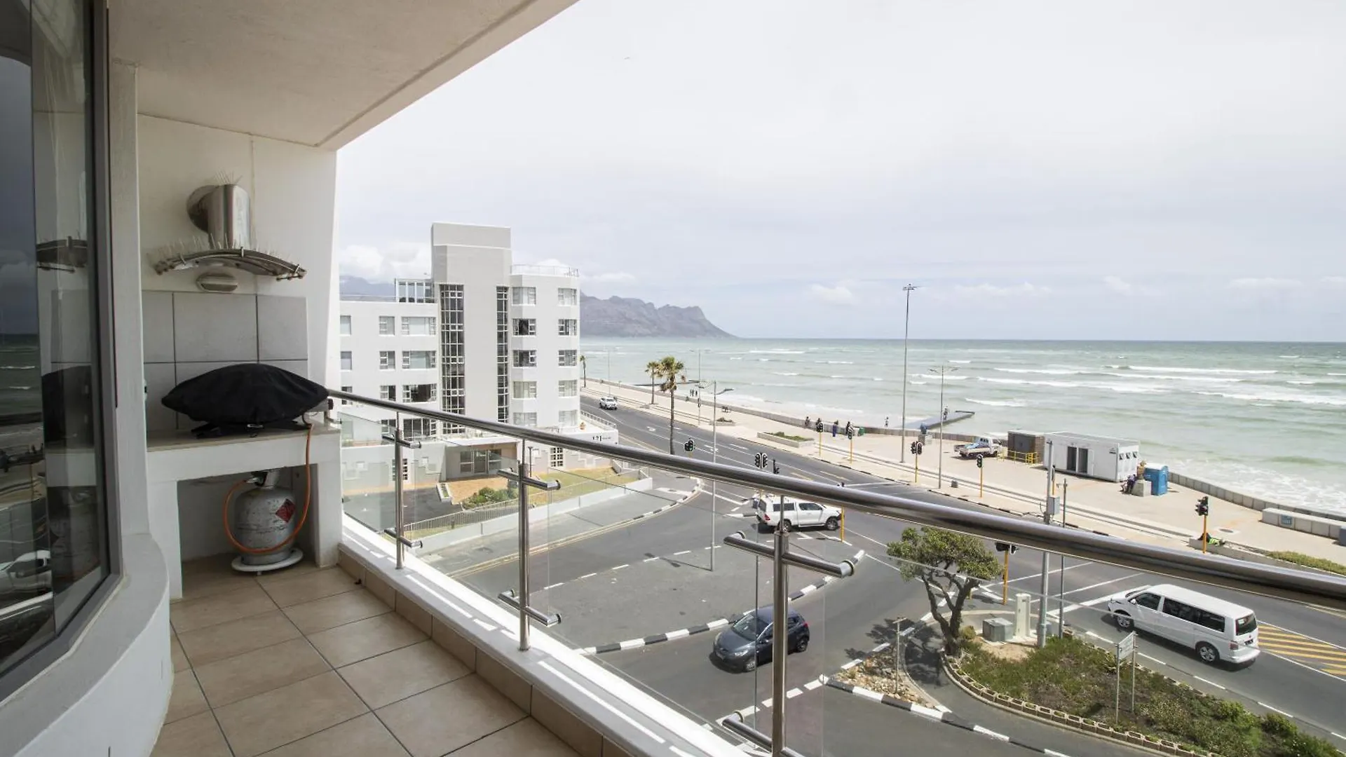 Hibernian Towers 402 Self Catering Accommodation Strand Western Cape South Africa Ciudad del Cabo 0*,